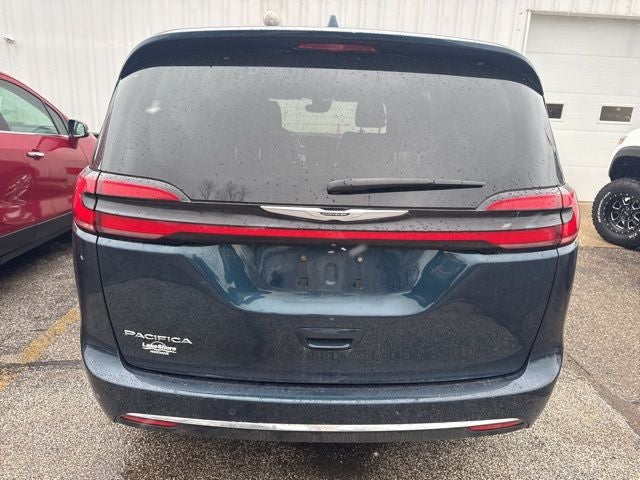 2022 Chrysler Pacifica Touring L 3.6 Liter V6 7 Passenger 3rd Row Seating