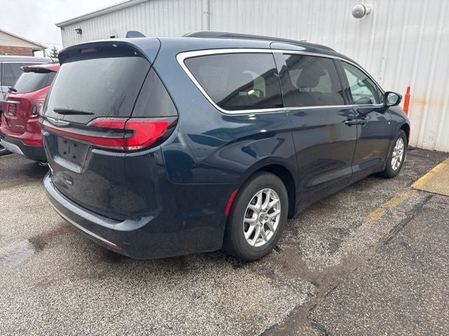 2022 Chrysler Pacifica Touring L 3.6 Liter V6 7 Passenger 3rd Row Seating