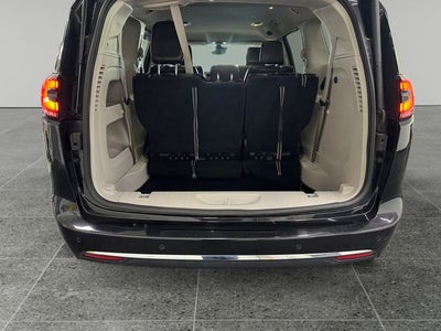 2023 Chrysler Pacifica Touring L 3.6 Liter V6 7 Passenger 3rd Row Seating