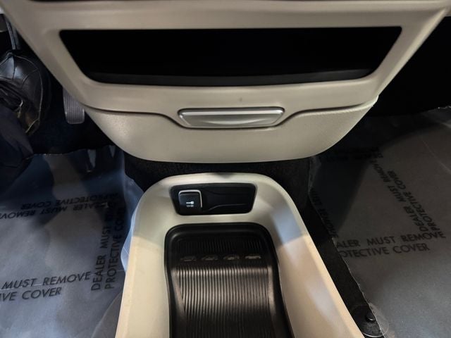 2023 Chrysler Pacifica Touring L 3.6 Liter V6 7 Passenger 3rd Row Seating