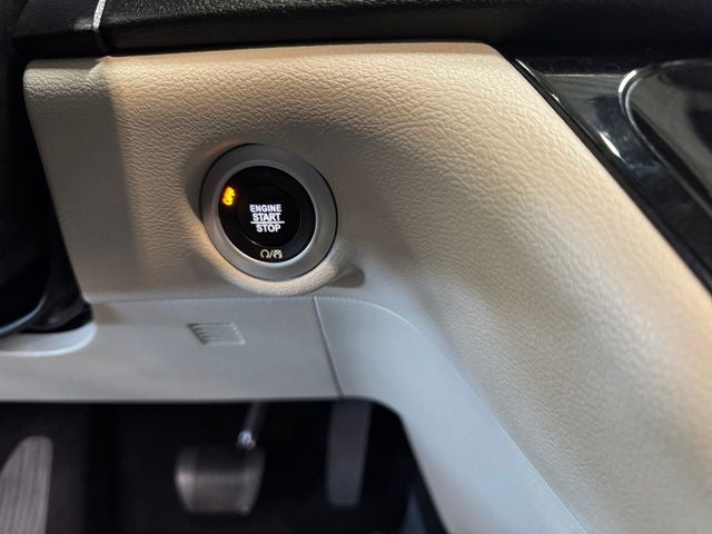 2023 Chrysler Pacifica Touring L 3.6 Liter V6 7 Passenger 3rd Row Seating