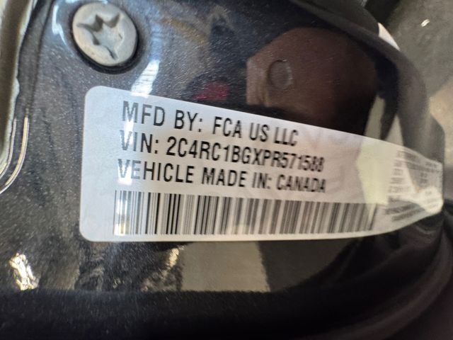 2023 Chrysler Pacifica Touring L 3.6 Liter V6 7 Passenger 3rd Row Seating