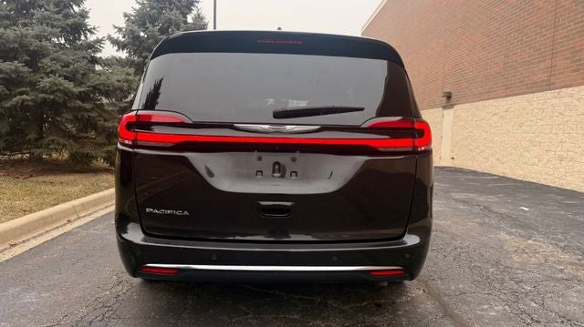 2023 Chrysler Pacifica Touring L 3.6 Liter V6 7 Passenger 3rd Row Seating