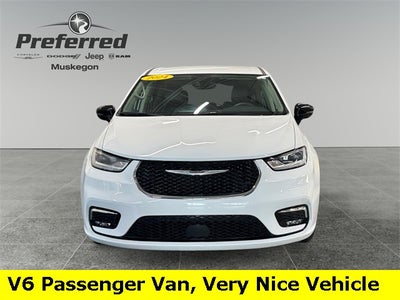 2024 Chrysler Pacifica Touring L 3.6 Liter V6 7 Passenger 3rd Row Seating