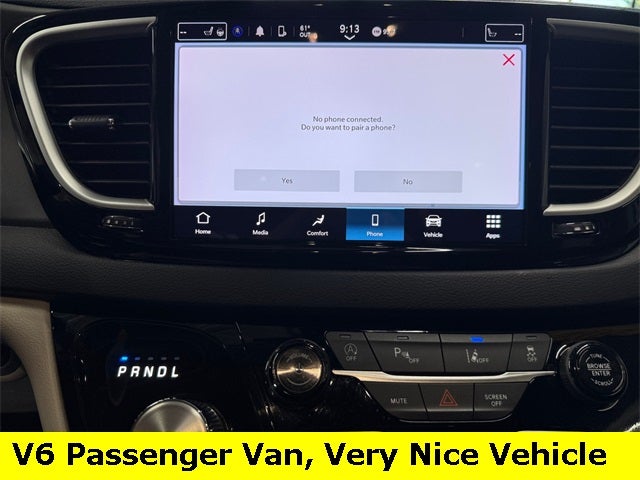 2024 Chrysler Pacifica Touring L 3.6 Liter V6 7 Passenger 3rd Row Seating