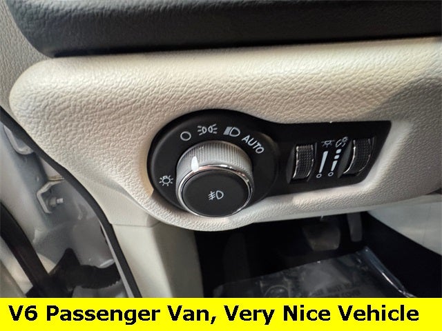 2024 Chrysler Pacifica Touring L 3.6 Liter V6 7 Passenger 3rd Row Seating