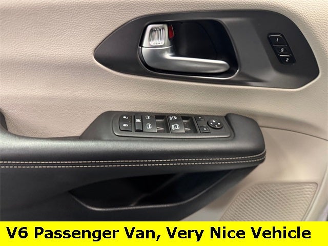 2024 Chrysler Pacifica Touring L 3.6 Liter V6 7 Passenger 3rd Row Seating
