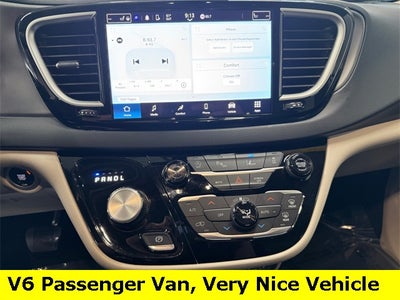 2024 Chrysler Pacifica Touring L 3.6 Liter V6 7 Passenger 3rd Row Seating