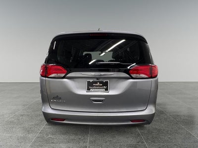 2021 Chrysler Voyager LXI 3.6 Liter V6 7 Passenger 3rd Row Seating