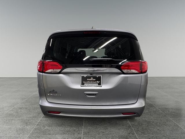 2021 Chrysler Voyager LXI 3.6 Liter V6 7 Passenger 3rd Row Seating