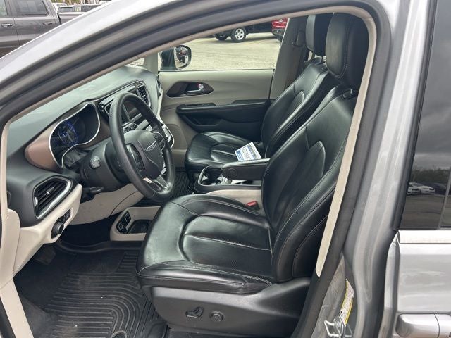 2021 Chrysler Voyager LXI 3.6 Liter V6 7 Passenger 3rd Row Seating