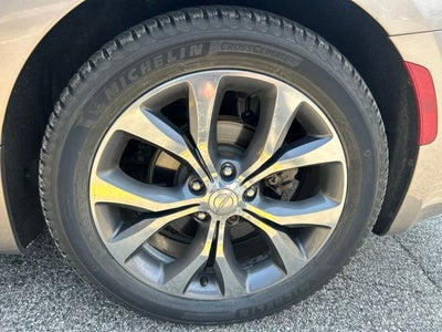 2017 Chrysler Pacifica Limited 3.6 Liter V6 7 Passenger 3rd Row Seating