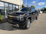 2022 Chevrolet Silverado 2500HD High Country 6.6 Liter V8 Turbodiesel Crew Cab 4WD