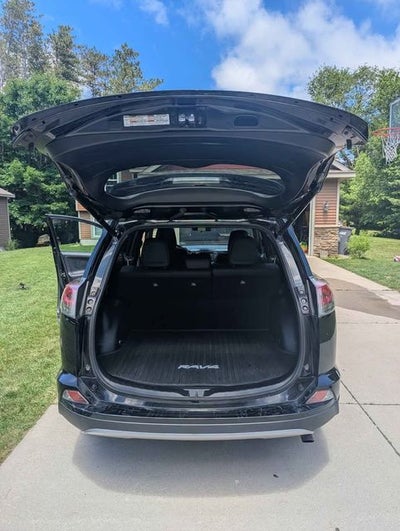 2017 Toyota RAV4 SE 2.5 Liter AWD