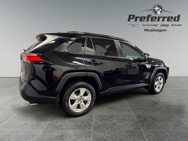 2020 Toyota RAV4 XLE 2.5 Liter AWD