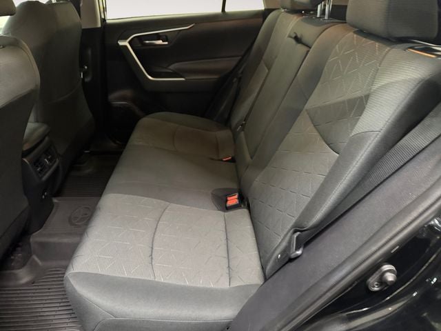 2020 Toyota RAV4 XLE 2.5 Liter AWD