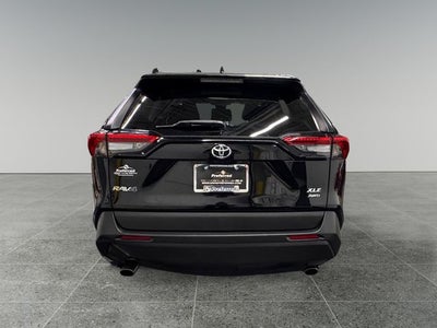 2020 Toyota RAV4 XLE 2.5 Liter AWD