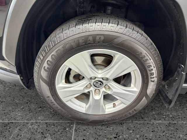 2020 Toyota RAV4 XLE 2.5 Liter AWD