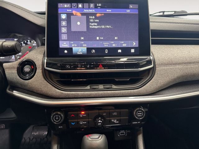 2023 Jeep Compass Latitude Lux 2.0 Liter 4WD