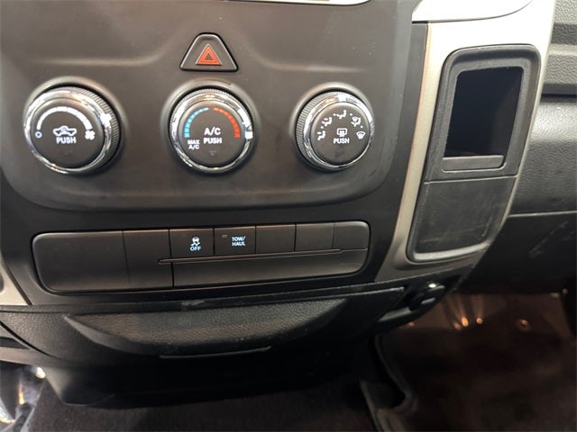2018 RAM 1500 SLT 5.7 Liter V8 Hemi 2D Standard Cab 4WD