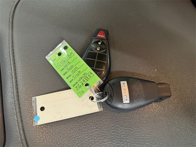 2018 RAM 1500 SLT 5.7 Liter V8 Hemi 2D Standard Cab 4WD