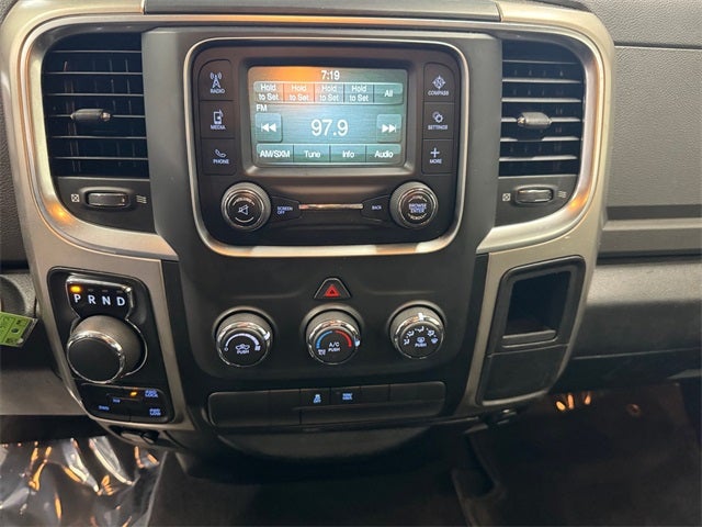 2018 RAM 1500 SLT 5.7 Liter V8 Hemi 2D Standard Cab 4WD
