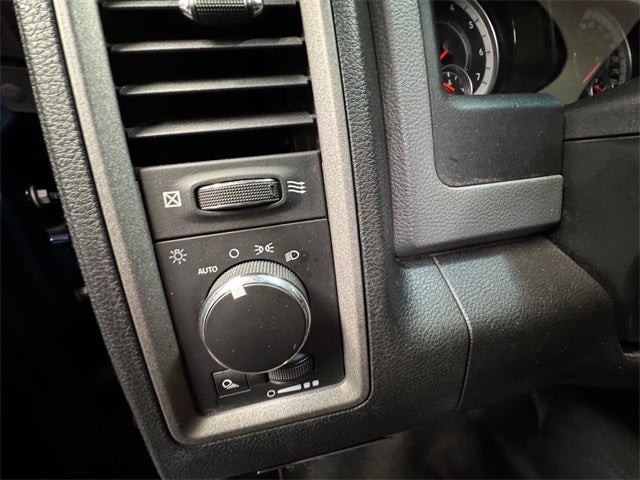 2020 RAM 1500 Classic Tradesman 3.6 Liter V6 Crew Cab 4WD