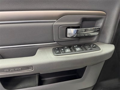 2018 RAM 2500 SLT 5.7 Liter V8 Hemi Crew Cab 4WD