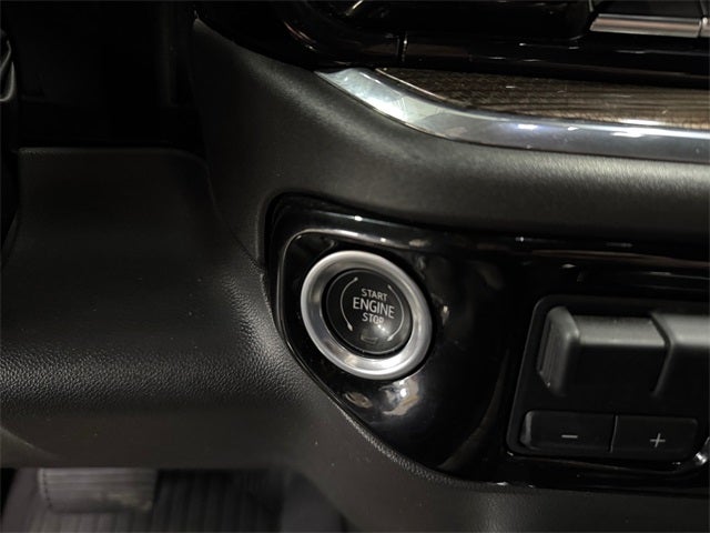 2022 Chevrolet Silverado 1500 LT Trail Boss 5.3 Liter V8 EcoTec3 Crew Cab 4WD