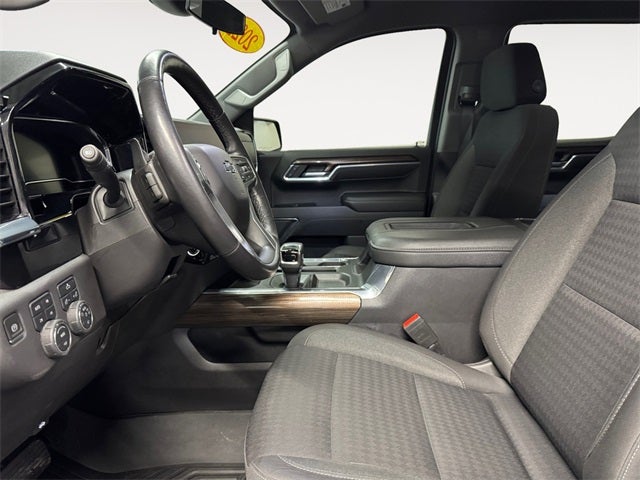 2022 Chevrolet Silverado 1500 LT Trail Boss 5.3 Liter V8 EcoTec3 Crew Cab 4WD