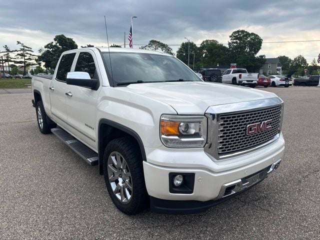 2015 GMC Sierra 1500 Denali 5.3 Liter V8 EcoTec3 Crew Cab 4WD