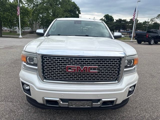 2015 GMC Sierra 1500 Denali 5.3 Liter V8 EcoTec3 Crew Cab 4WD