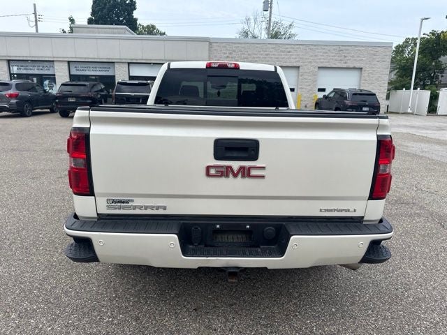 2015 GMC Sierra 1500 Denali 5.3 Liter V8 EcoTec3 Crew Cab 4WD
