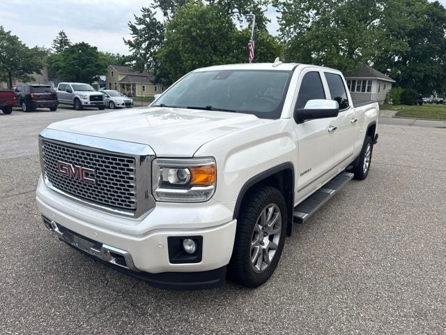 2015 GMC Sierra 1500 Denali 5.3 Liter V8 EcoTec3 Crew Cab 4WD