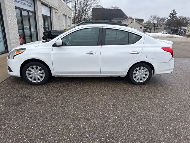 2015 Nissan Versa 1.6 S Sedan Automatic