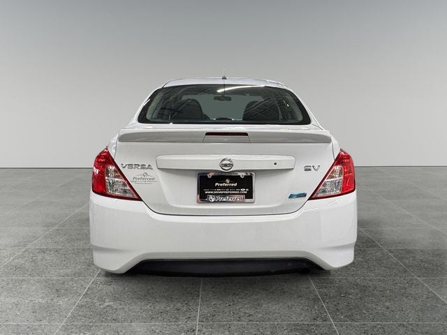 2015 Nissan Versa 1.6 SV Sedan Automatic