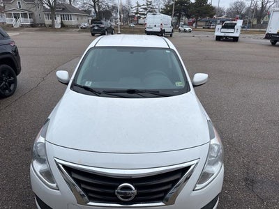 2015 Nissan Versa 1.6 S Sedan Automatic