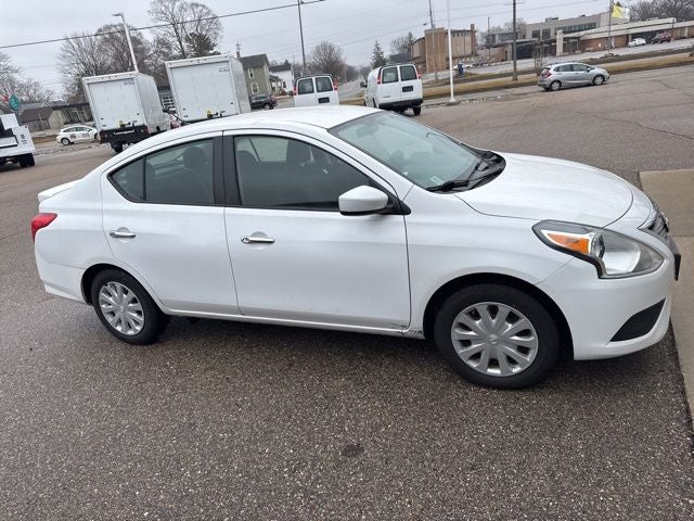 2015 Nissan Versa 1.6 S Sedan Automatic