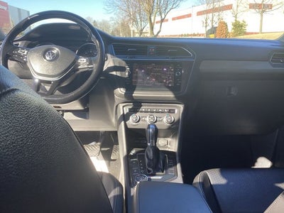 2018 Volkswagen Tiguan 2.0T SEL AWD 4Motion