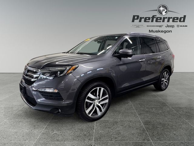 2017 Honda Pilot Elite 3.5 Liter V6 AWD 3rd Row Seating