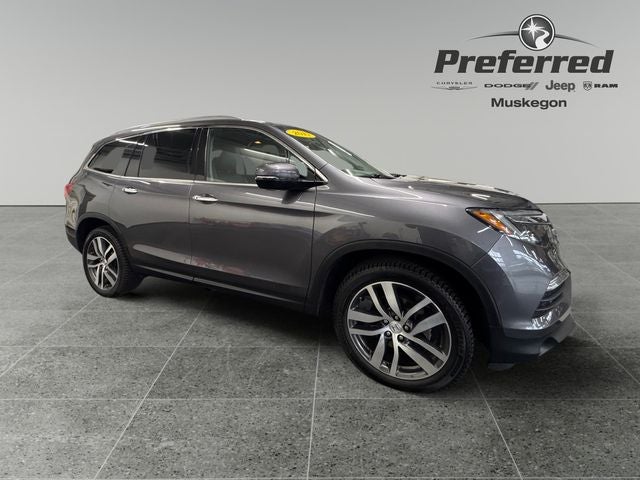 2017 Honda Pilot Elite 3.5 Liter V6 AWD 3rd Row Seating