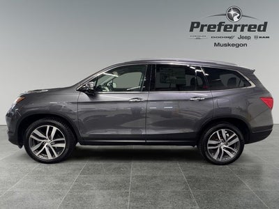 2017 Honda Pilot Elite 3.5 Liter V6 AWD 3rd Row Seating