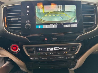 2022 Honda Pilot Touring 3.5 Liter V6 AWD 8 Passenger