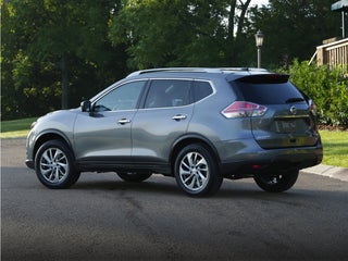 2016 Nissan Rogue SV 2.5 Liter FWD