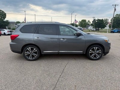 2020 Nissan Pathfinder Platinum 3.5 Liter V6 4WD