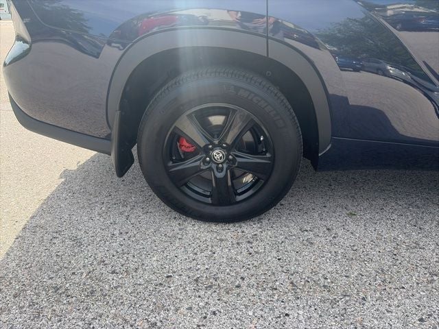 2022 Toyota Highlander LE 3.5 Liter V6 AWD 3rd Row Seating