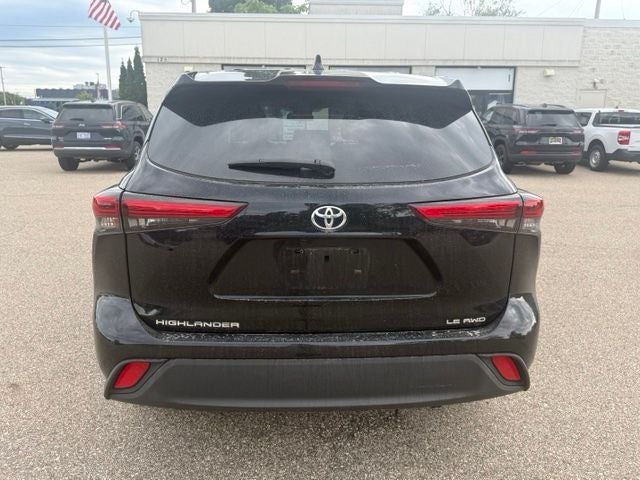 2020 Toyota Highlander LE 3.5 Liter V6 AWD 3rd Row Seating