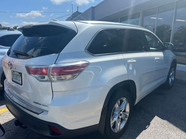 2016 Toyota Highlander Limited 3.5 Liter V6 AWD 3rd Row Seating