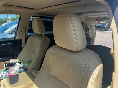 2016 Toyota Highlander Limited 3.5 Liter V6 AWD 3rd Row Seating