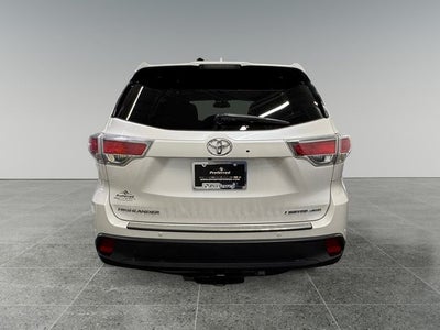 2016 Toyota Highlander Limited 3.5 Liter V6 AWD 3rd Row Seating